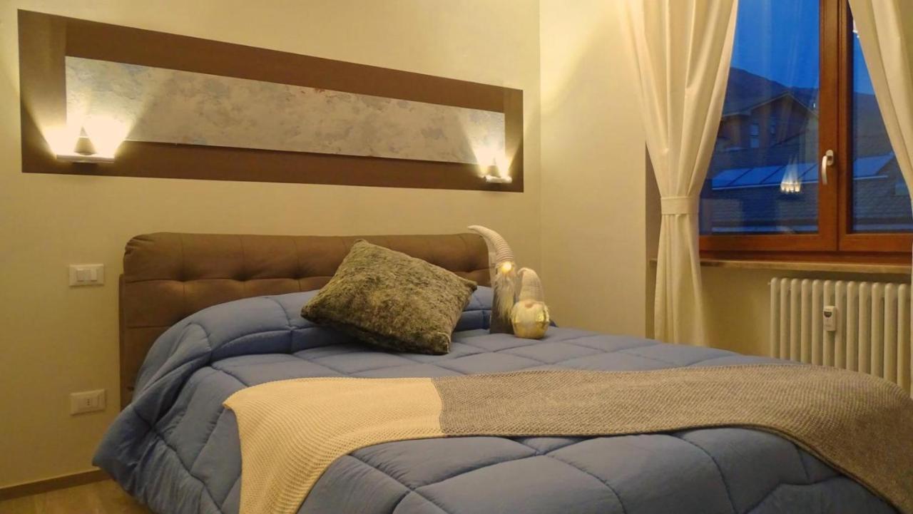 Blue Moon - Via Parigi Apartments Аоста Экстерьер фото